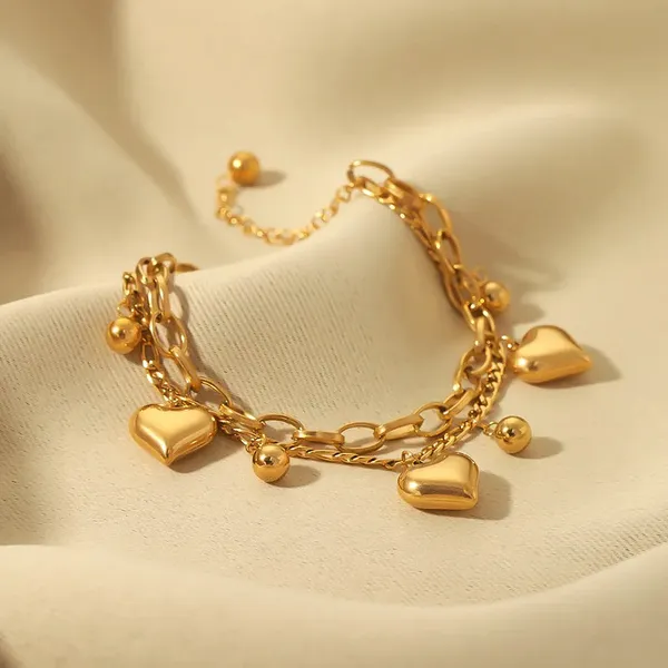 Gold_Heart_Charm_Bracelets_For_Women